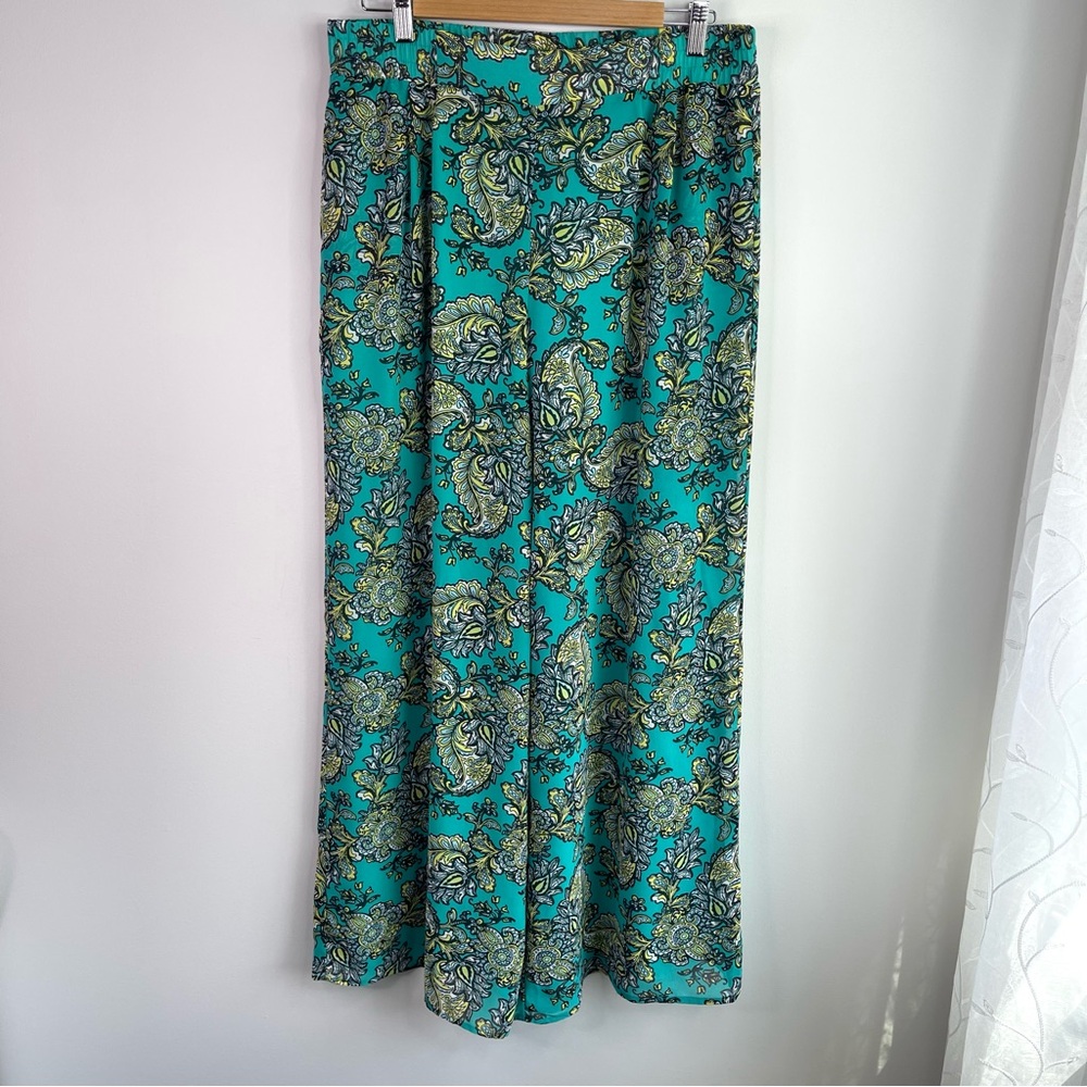 Est. 1946 Wide Leg Pants Color Green With Floral Design Size L